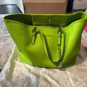 Savvannah Large Saffiano Leather Tote Bag